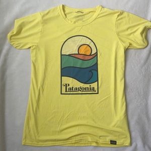Patagonia women’s XS yellow athletic t-shirt